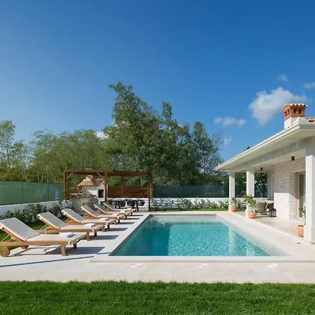别墅 Labin Sleeps 6 With Pool Air Con And Wifi 拉宾