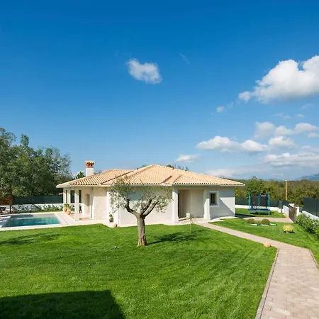 别墅 Labin Sleeps 6 With Pool Air Con And Wifi
